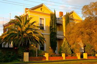 Book Castlemaine Accommodation Vacations Inverell Accommodation Inverell Accommodation
