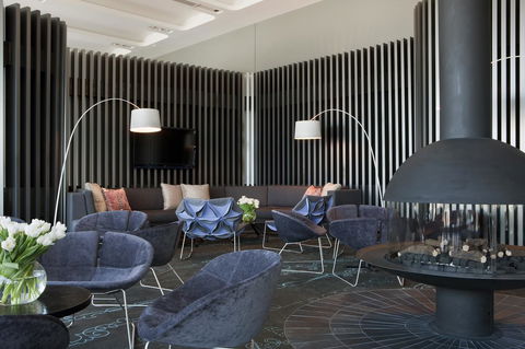 Crown Metropol Melbourne - Inverell Accommodation 9