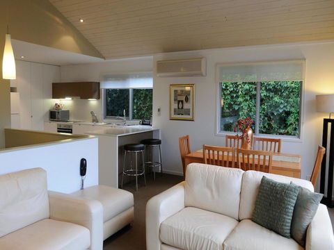 The Victoria Apartments - Inverell Accommodation 32