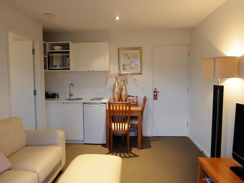 The Victoria Apartments - Inverell Accommodation 17