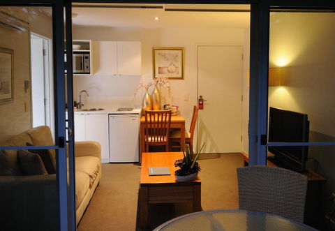 The Victoria Apartments - Inverell Accommodation 8