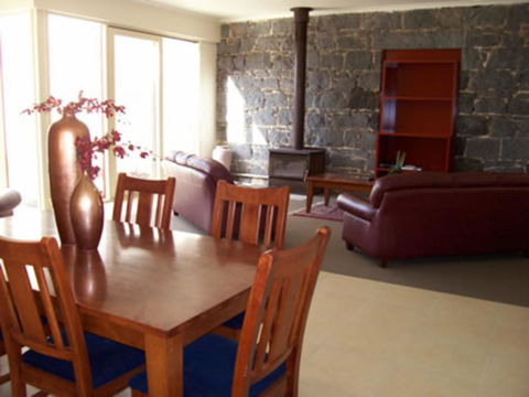 The Victoria Apartments - Inverell Accommodation 31