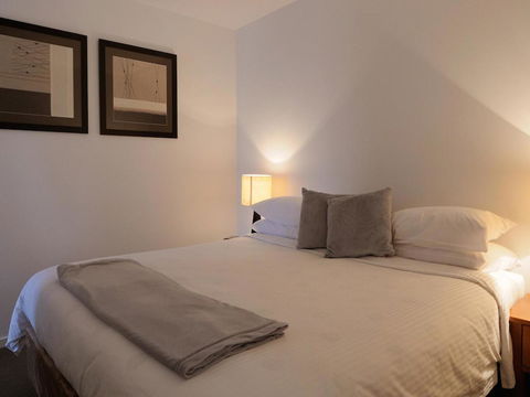 The Victoria Apartments - Inverell Accommodation 34