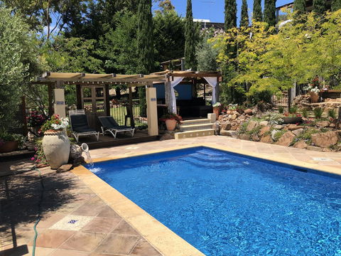 Villa Mallorca - Inverell Accommodation 24
