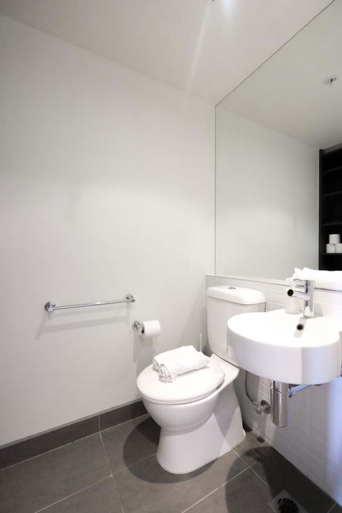 Mono Apartments On Franklin Street - Inverell Accommodation 11