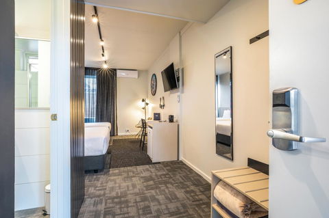 Nightcap At Keysborough Hotel - Inverell Accommodation 1