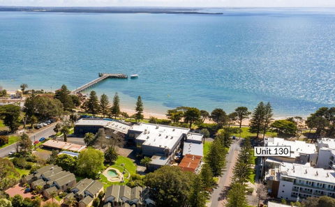 130 At The Waves - Inverell Accommodation 24