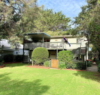 Island Family Holiday Retreat - Inverell Accommodation