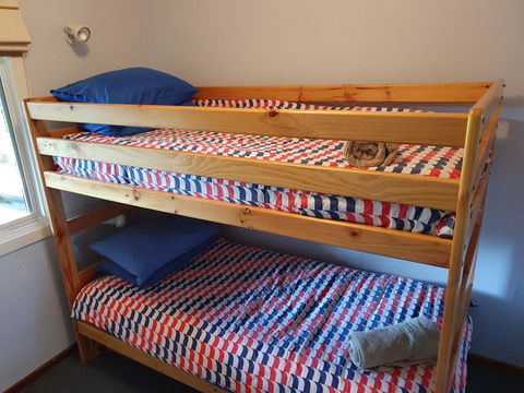 Island Family Holiday Retreat - Inverell Accommodation 11