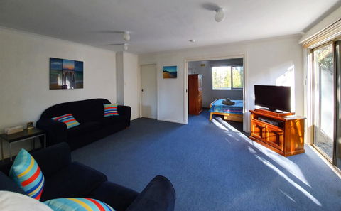 Island Family Holiday Retreat - Inverell Accommodation 8