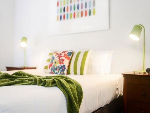 Boutique Stays Sandyside- Sandringham Villa Units - Inverell Accommodation 9