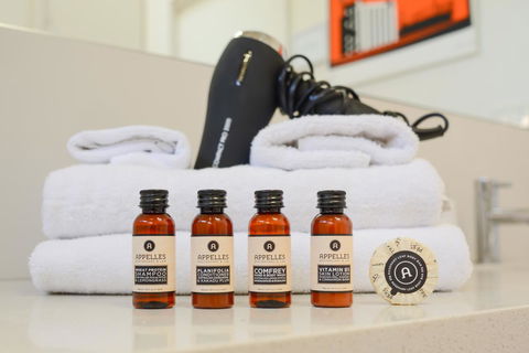 Boutique Stays Sandyside- Sandringham Villa Units - Inverell Accommodation 4