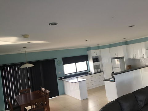 Heyfield Motel And Apartments - Inverell Accommodation 44