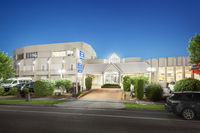 Book Tullamarine Accommodation Vacations Inverell Accommodation Inverell Accommodation
