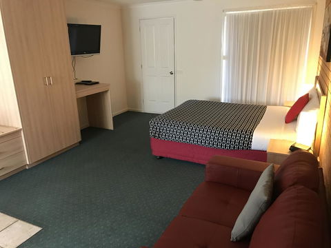 Beachcomber Motel & Apartments - Inverell Accommodation 8