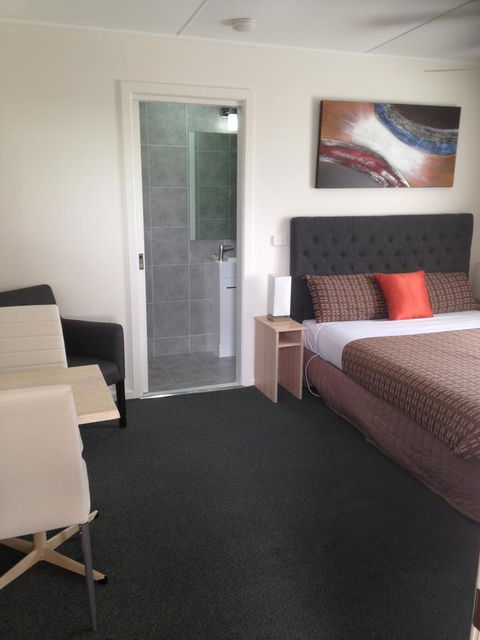 Beachcomber Motel & Apartments - Inverell Accommodation 18