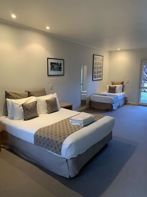 Dunkeld Studio Accommodation - Inverell Accommodation 8