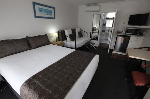 Mornington Motel - Inverell Accommodation 1