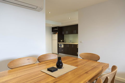 The Dolphin Apartments - Inverell Accommodation 8