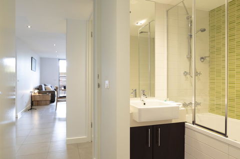 The Dolphin Apartments - Inverell Accommodation 5