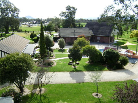 Greenvale Holiday Units - Inverell Accommodation 13