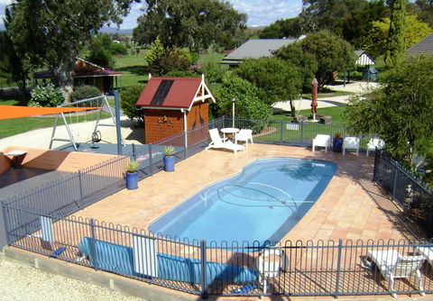 Greenvale Holiday Units - Inverell Accommodation 15
