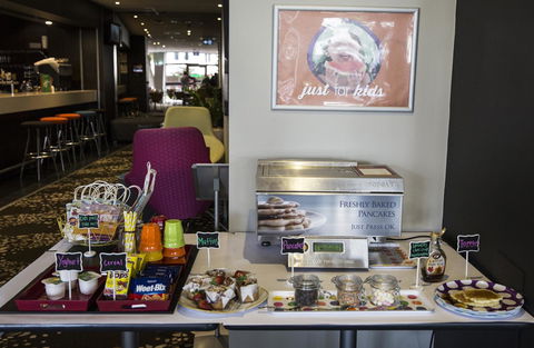 Holiday Inn Melbourne Airport, An IHG Hotel - Inverell Accommodation 22