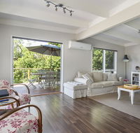 Blairgowrie Bella - light filled home with great deck - Inverell Accommodation