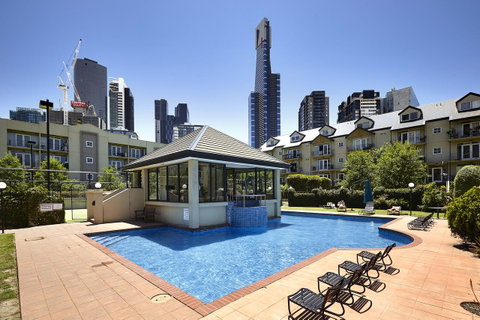 Melbourne Luxury Paradise - Inverell Accommodation 0