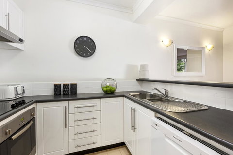 Melbourne Luxury Paradise - Inverell Accommodation 5