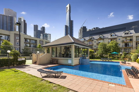 Melbourne Luxury Paradise - Inverell Accommodation 7