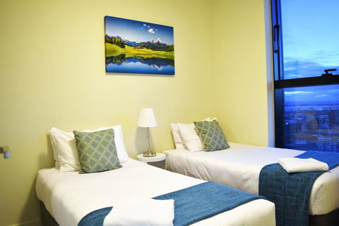 Melbourne SkyHigh Apartments - Inverell Accommodation 25