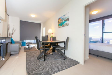 Melbourne SkyHigh Apartments - Inverell Accommodation 7