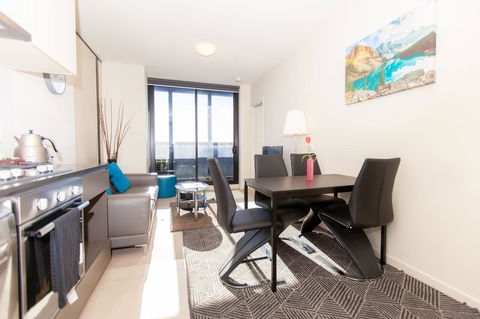 Melbourne SkyHigh Apartments - Inverell Accommodation 9