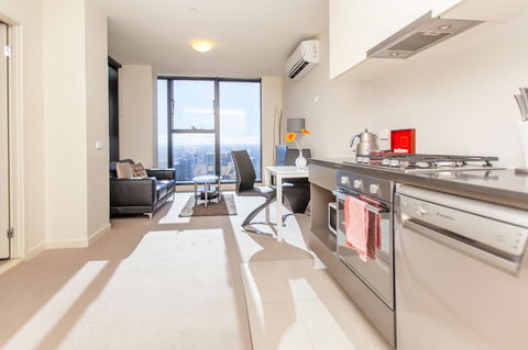 Melbourne SkyHigh Apartments - Inverell Accommodation 2