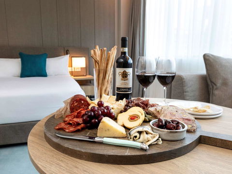 Novotel Melbourne Central - Inverell Accommodation 9
