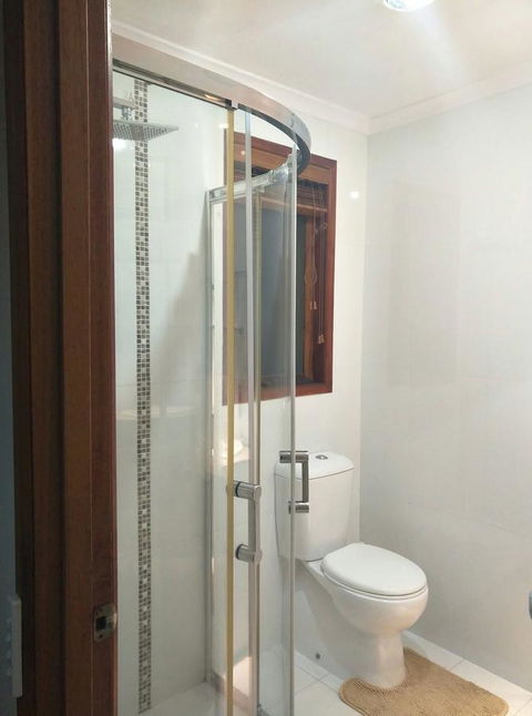 Waterfront Retreat - Inverell Accommodation 20