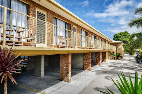 Allambi Holiday Apartments - Inverell Accommodation 18