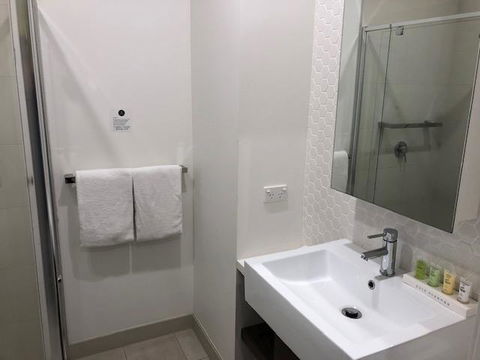 Whitehorse Apartments Hotel - Inverell Accommodation 3