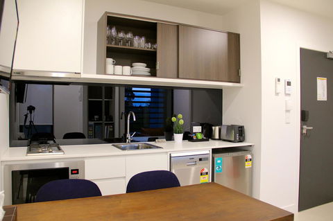 Whitehorse Apartments Hotel - Inverell Accommodation 16