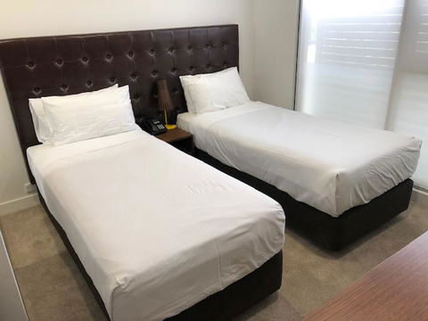 Whitehorse Apartments Hotel - Inverell Accommodation 6