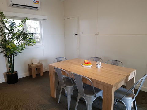 Dromana Holiday Beach House - Inverell Accommodation 10