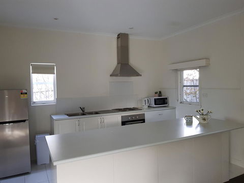 Dromana Holiday Beach House - Inverell Accommodation 8
