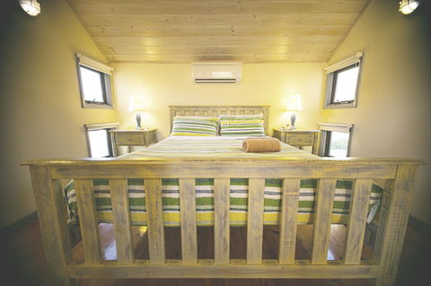 Rayville Boat Houses - Inverell Accommodation 22