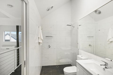 Terrace Lofts Apartments - Inverell Accommodation 15