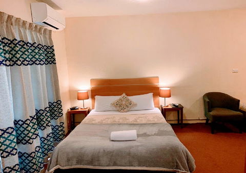 Mountain Creek Motel Bar & Restaurant - Inverell Accommodation 2