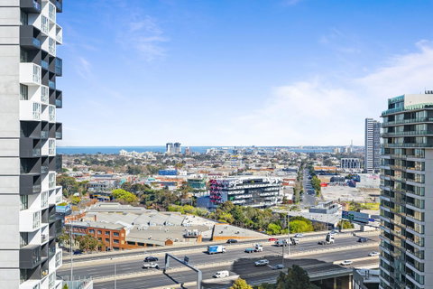 Complete Host Tiara Apartments - Inverell Accommodation 9