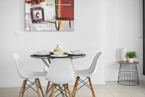 Complete Host Tiara Apartments - Inverell Accommodation 5