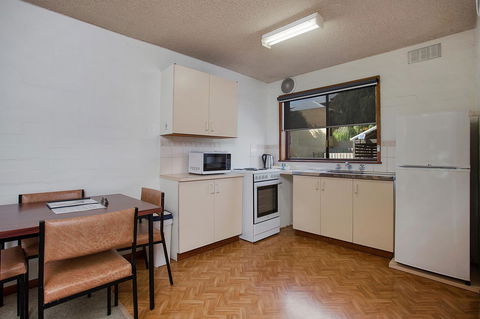 Eastern Beach Holiday Units - Inverell Accommodation 3
