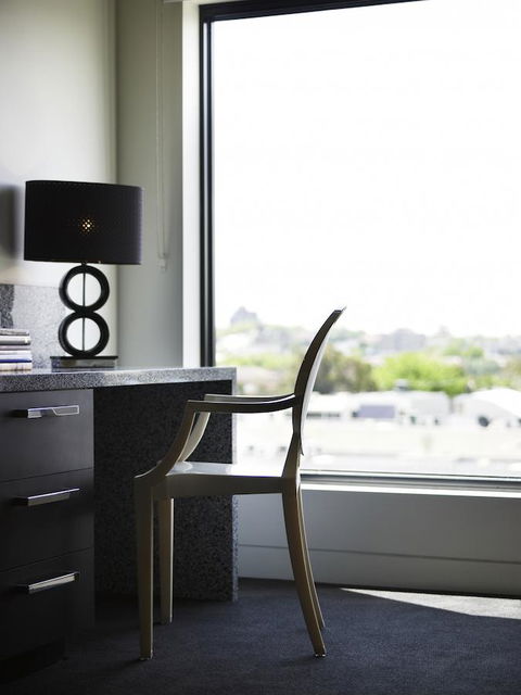 The Cullen Melbourne - Art Series - Inverell Accommodation 2